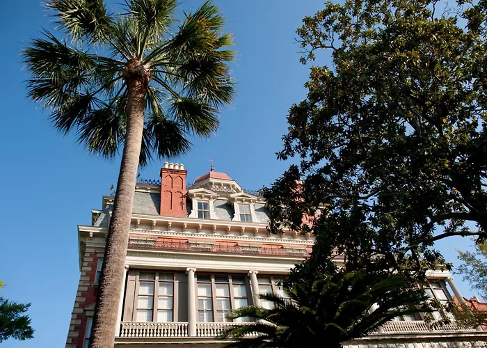 Wentworth Mansion